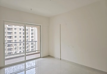 Room in 3 BHK Apartment at Nyati Era, Dhanori – for Sale