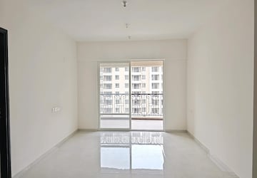 Room in 3 BHK Apartment at Nyati Era, Dhanori – for Sale