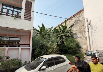 Plot For Sale in Indira Nagar