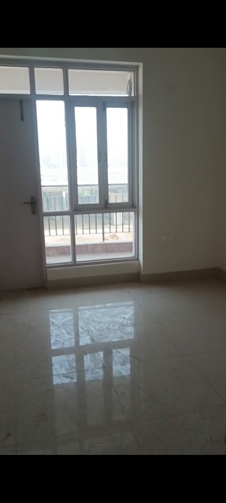 2 BHK 1770 Sq.Ft. Apartment in Pareena Express Heights