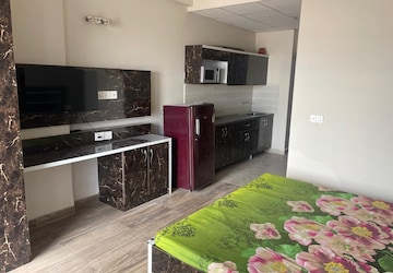 Bedroom in 1 BHK Apartment at Paramount Golfforeste, Zeta I Greater Noida – for Rent