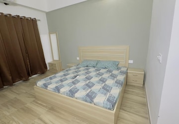 1 BHK Apartment For Rent in Paramount Golfforeste, Zeta I Greater Noida