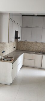 2.5 BHK + Study Room 1093 Sq.Ft. Builder Floor in Central Park 3 Flower Valley