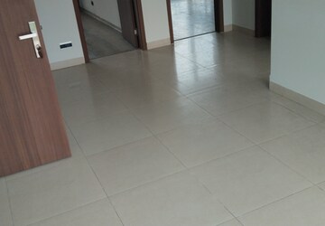 Room in 2.5 BHK Builder Floor at Central Park 3 Flower Valley, Sohna Sector 33 – for Rent