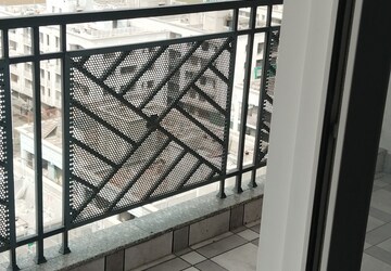 Balcony in 2.5 BHK Builder Floor at Central Park 3 Flower Valley, Sohna Sector 33 – for Rent