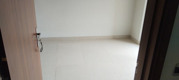 Room, central-park-flower-valley 2.5 Bedroom 1093 Sq.Ft. Builder Floor In Sohna Sector 33 Gurgaon 9350267