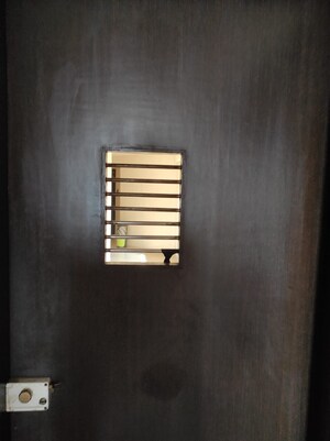 Room in 2 BHK Apartment at Lake Primrose, Powai – for Rent