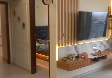 1 BHK Apartment For Rent in Raymond Ten X Habitat, Pokhran Road No Two