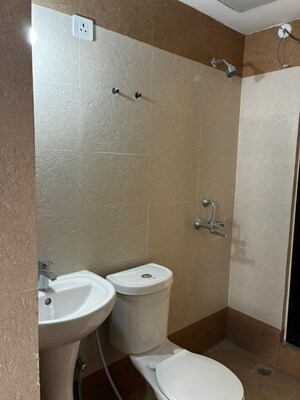 Bathroom in 3 BHK Apartment at Shalimar Mannat, Faizabad Road – for Rent