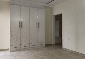 Room in 3 BHK Apartment at Exotica Fresco, Sector 137 – for Sale