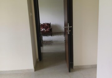 Room in 1.5 BHK Apartment at Dosti West County, Balkum Pada – for Rent