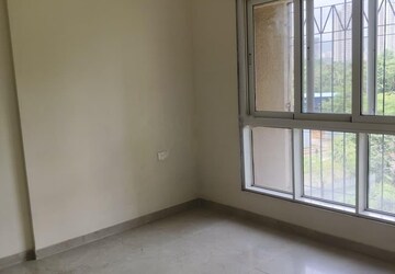 Room in 1.5 BHK Apartment at Dosti West County, Balkum Pada – for Rent