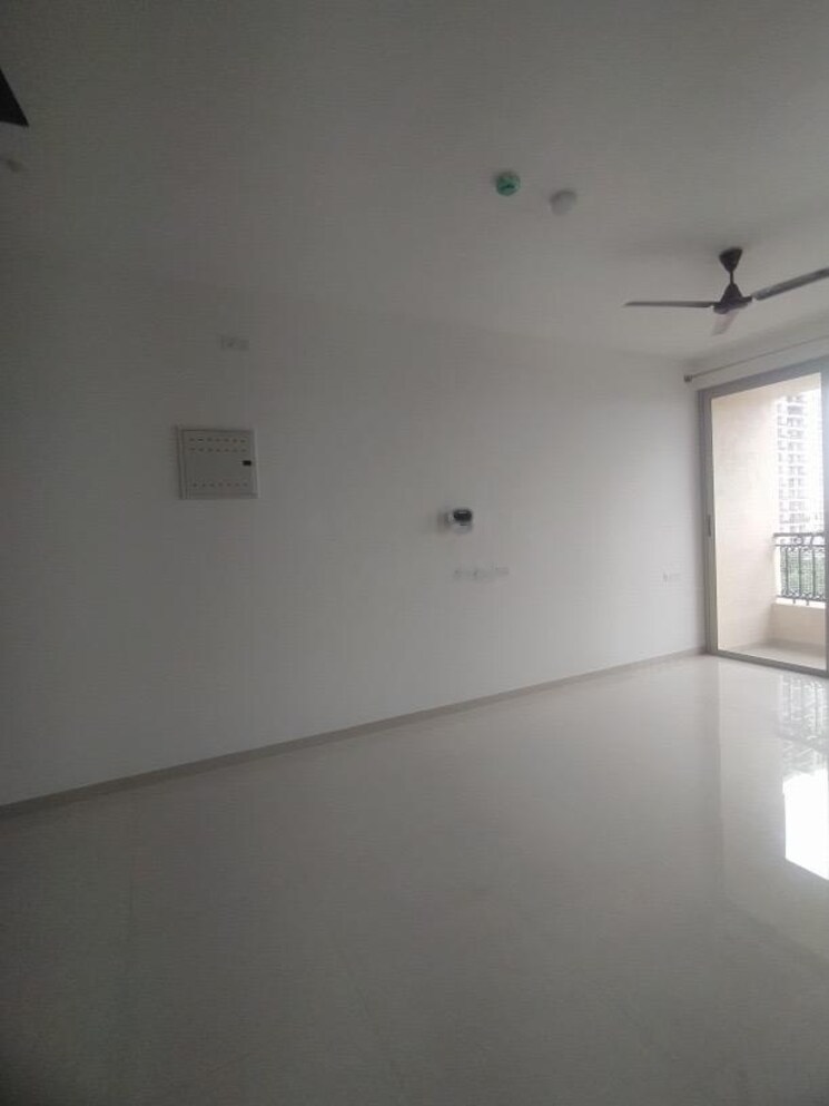 Room, hiranandani-queensgate 1 Bedroom 416 Sq.Ft. Apartment In Bannerghatta Bangalore 9350294