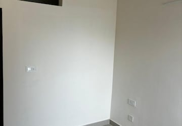 Room in 3 BHK Apartment at Shalimar Mannat, Faizabad Road – for Rent