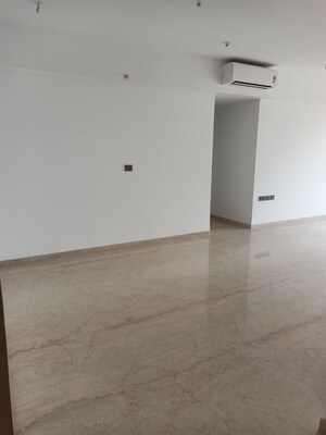 2 BHK Apartment For Rent in Peninsula Salsette 27, Byculla