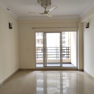 Room in 3 BHK Apartment at Exotica Fresco, Sector 137 – for Rent