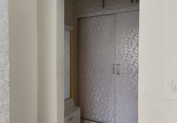 Room in 3 BHK Apartment at Exotica Fresco, Sector 137 – for Rent