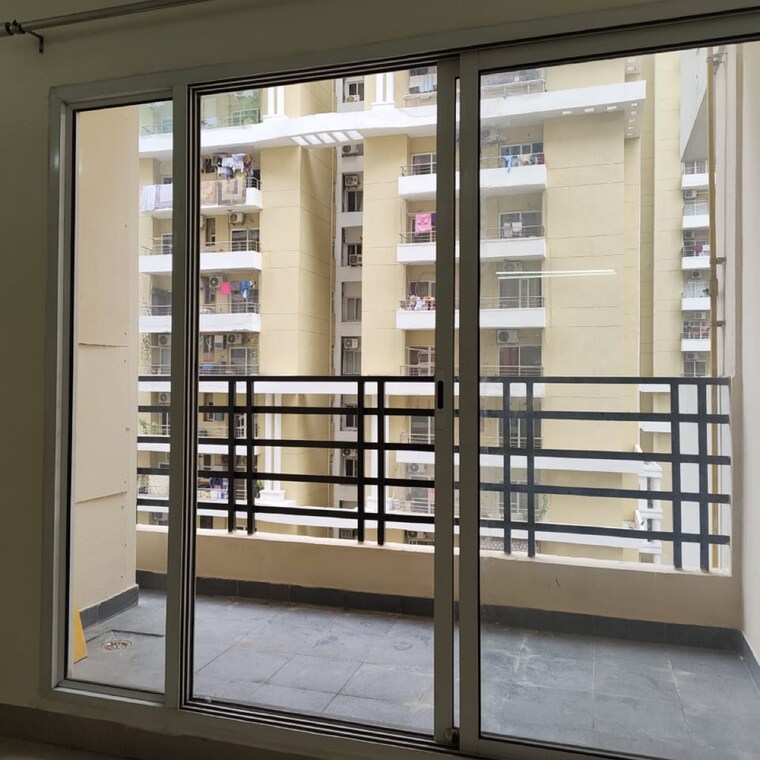 Room, exotica-fresco 3 Bedroom 1690 Sq.Ft. Apartment In Sector 137 Noida 9350333