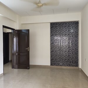 Room in 3 BHK Apartment at Exotica Fresco, Sector 137 – for Rent