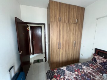 Bedroom in 3 BHK Apartment at DLF The Skycourt, Sector 86 – for Rent