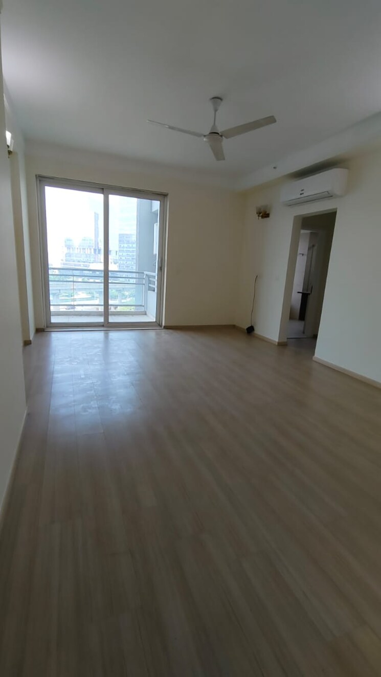 Room, adani-oyster-grande-phase-2 4 Bedroom 3200 Sq.Ft. Apartment In Sector 102 Gurgaon 9350351