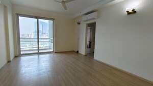Room in 4 BHK Apartment at Adani Oyster Grande Phase 2, Sector 102 – for Rent