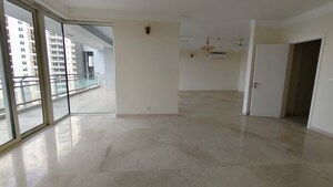 Room in 4 BHK Apartment at Adani Oyster Grande Phase 2, Sector 102 – for Rent