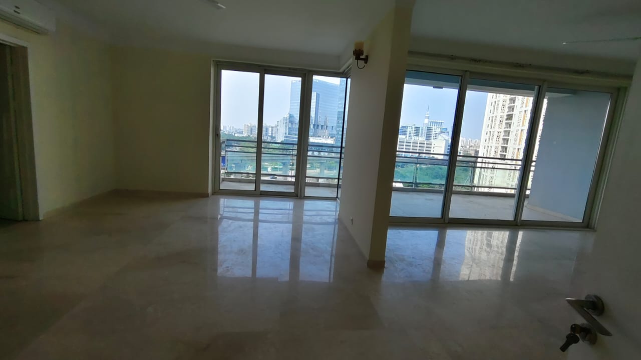 4 BHK Apartment For Rent in Adani Oyster Grande Phase 2