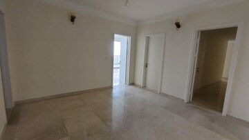 Room in 4 BHK Apartment at Adani Oyster Grande Phase 2, Sector 102 – for Rent