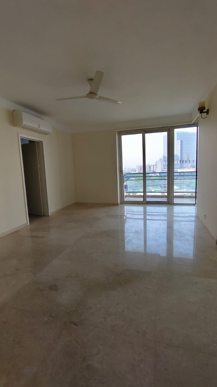 Room, adani-oyster-grande-phase-2 4 Bedroom 3200 Sq.Ft. Apartment In Sector 102 Gurgaon 9350351