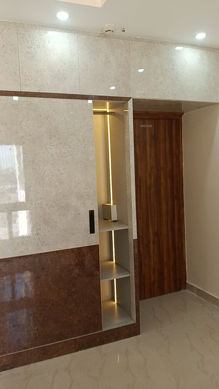 Room, upavp-ganga-yamuna-and-hindon-enclave 4 Bedroom 2060 Sq.Ft. Apartment In Pratap Vihar Ghaziabad 9350370