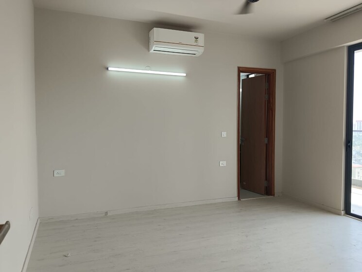 Room, m3m-heights 3 Bedroom 2054 Sq.Ft. Apartment In Sector 65 Gurgaon 9350394