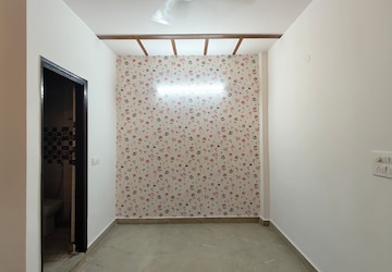 Room in 2 BHK Builder Floor at Govindpuri – for Rent