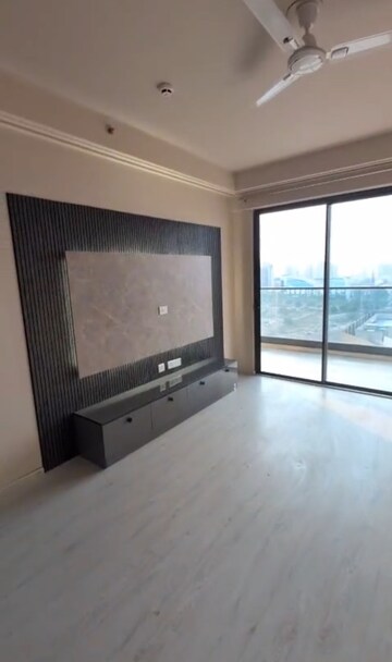 Room in 3 BHK Apartment at M3M Heights, Sector 65 – for Rent