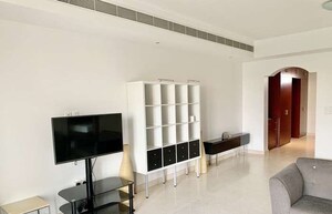 2 BHK Apartment For Rent in LnT Crescent Bay T3, Parel