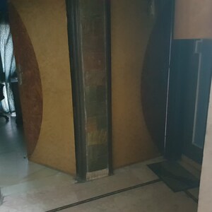 Building Lobby in 4 BHK Apartment at Varun Enclave, Sector 28 – for Sale
