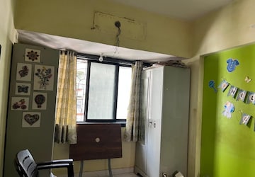Room in 1 BHK Apartment at Soham CHS, Sanpada – for Rent