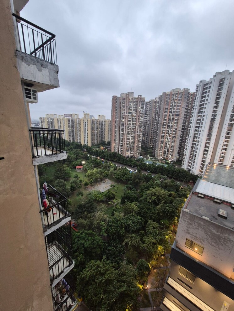 Exterior View, amrapali-zodiac 2 Bedroom 950 Sq.Ft. Apartment In Sector 120 Noida 9350530