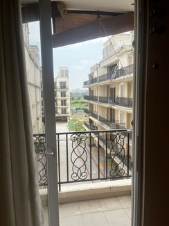 3 BHK + Extra Room Apartment For Sale in Signature Global Park 4 and 5