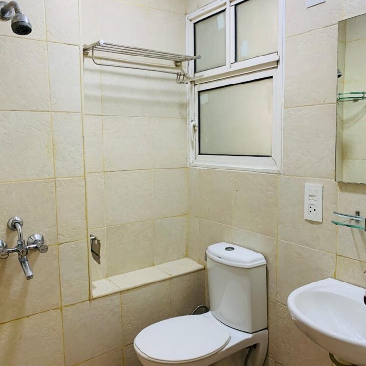 Bathroom, assotech-celeste-towers 3.5 Bedroom 3200 Sq.Ft. Apartment In Sector 37 Noida 9350534