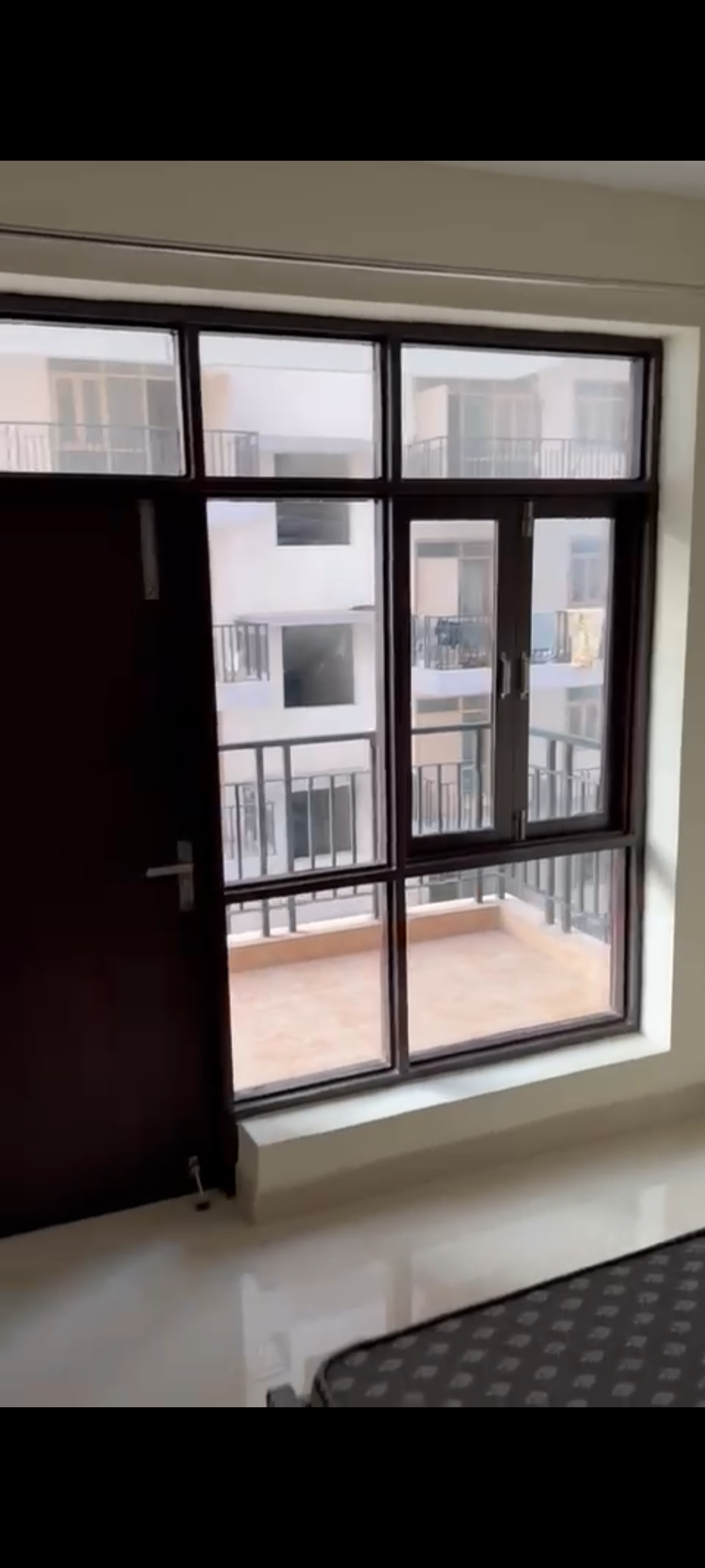 3.5 BHK + Servant Room Apartment For Rent in Lotus Elise