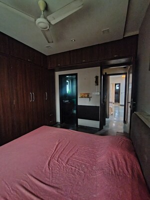 Furnished Amenities in 3 BHK Apartment at Shree Adinath Towers, Borivali East – for Rent