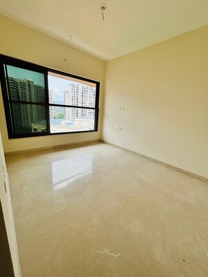 Room in 2 BHK Apartment at K Raheja Ascencio, Chandivali – for Rent