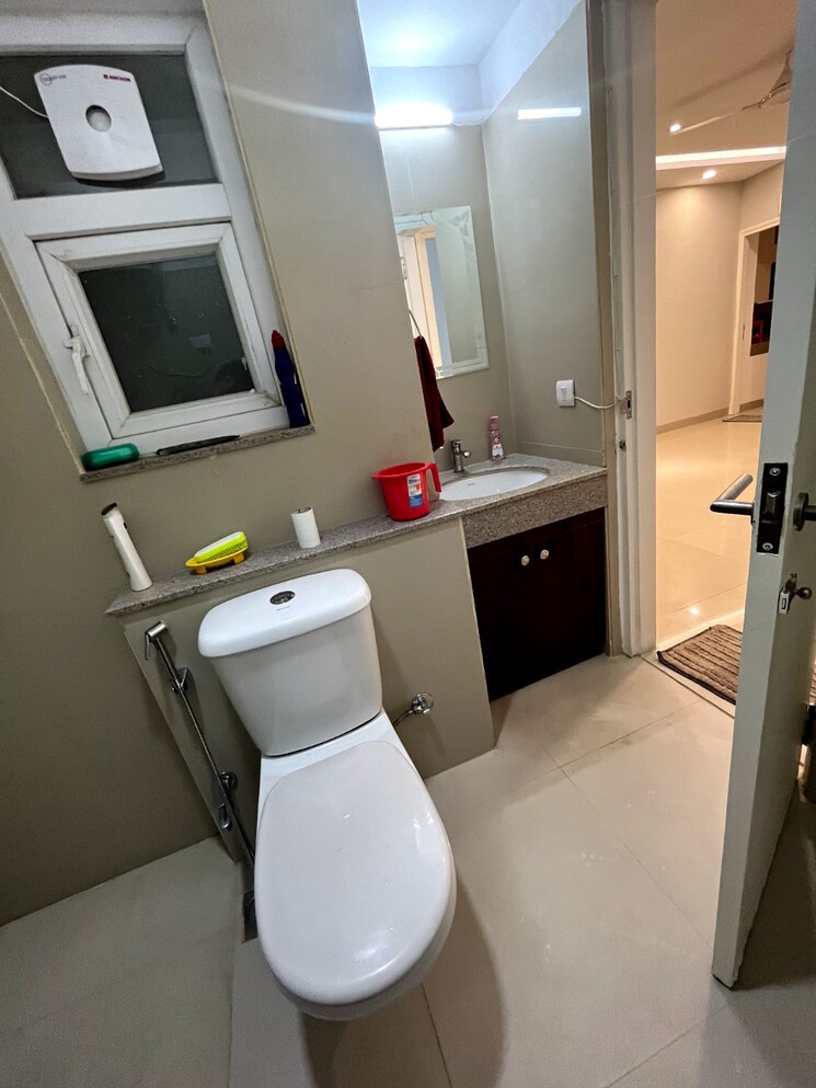 Team Area, emaar-gurgaon-greens 3.5 Bedroom 1650 Sq.Ft. Apartment In Sector 102 Gurgaon 9350582