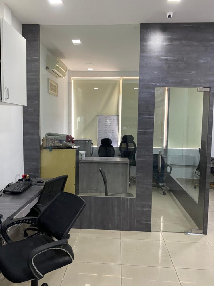 Team Area, haware-infotech-park Commercial Office Space 750 Sq.Ft. In Vashi Sector 30a Navi Mumbai 9350561