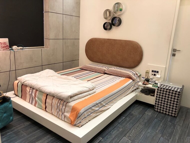 Bedroom, shishira-apartment 3 Bedroom 950 Sq.Ft. Apartment In Andheri West Mumbai 9350569