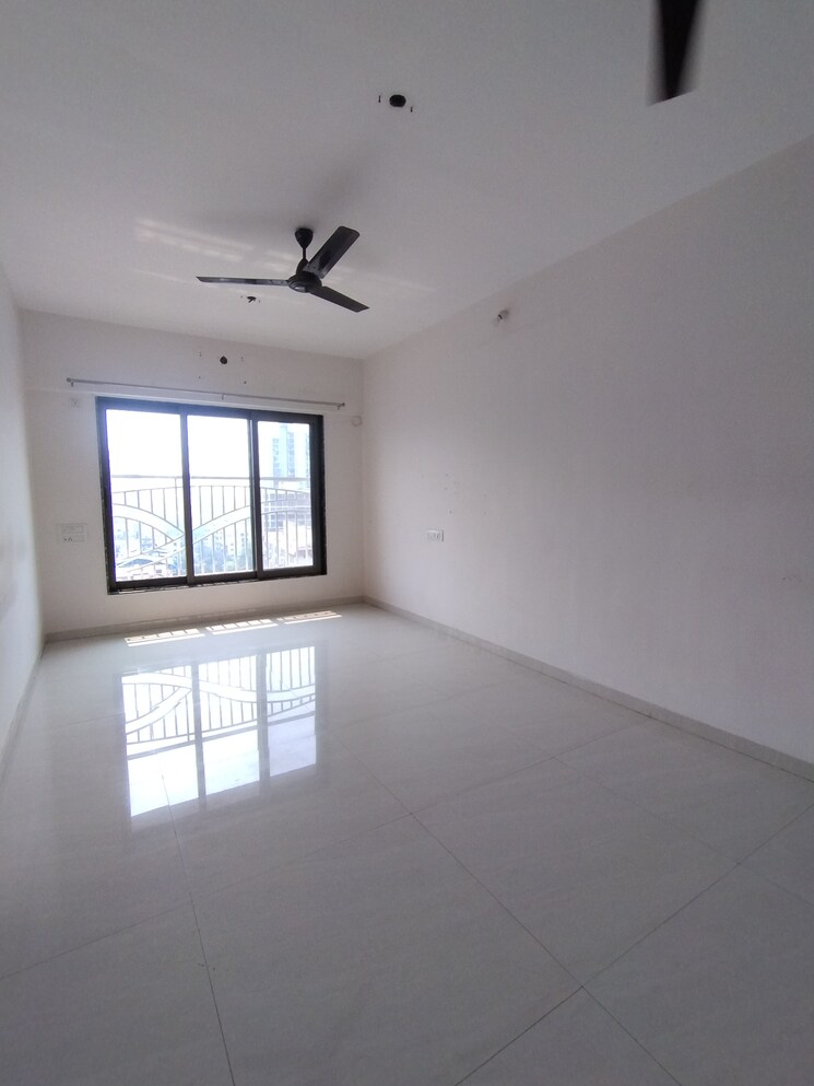 Room, megh-jyot-society 1 Bedroom 400 Sq.Ft. Apartment In Borivali West Mumbai 9350587