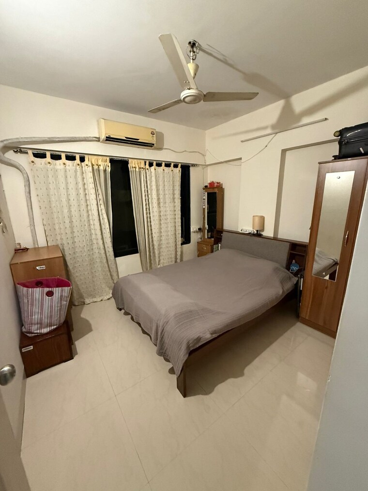 Bedroom, khar west 2 Bedroom 750 Sq.Ft. Apartment In Khar West Mumbai 9350584