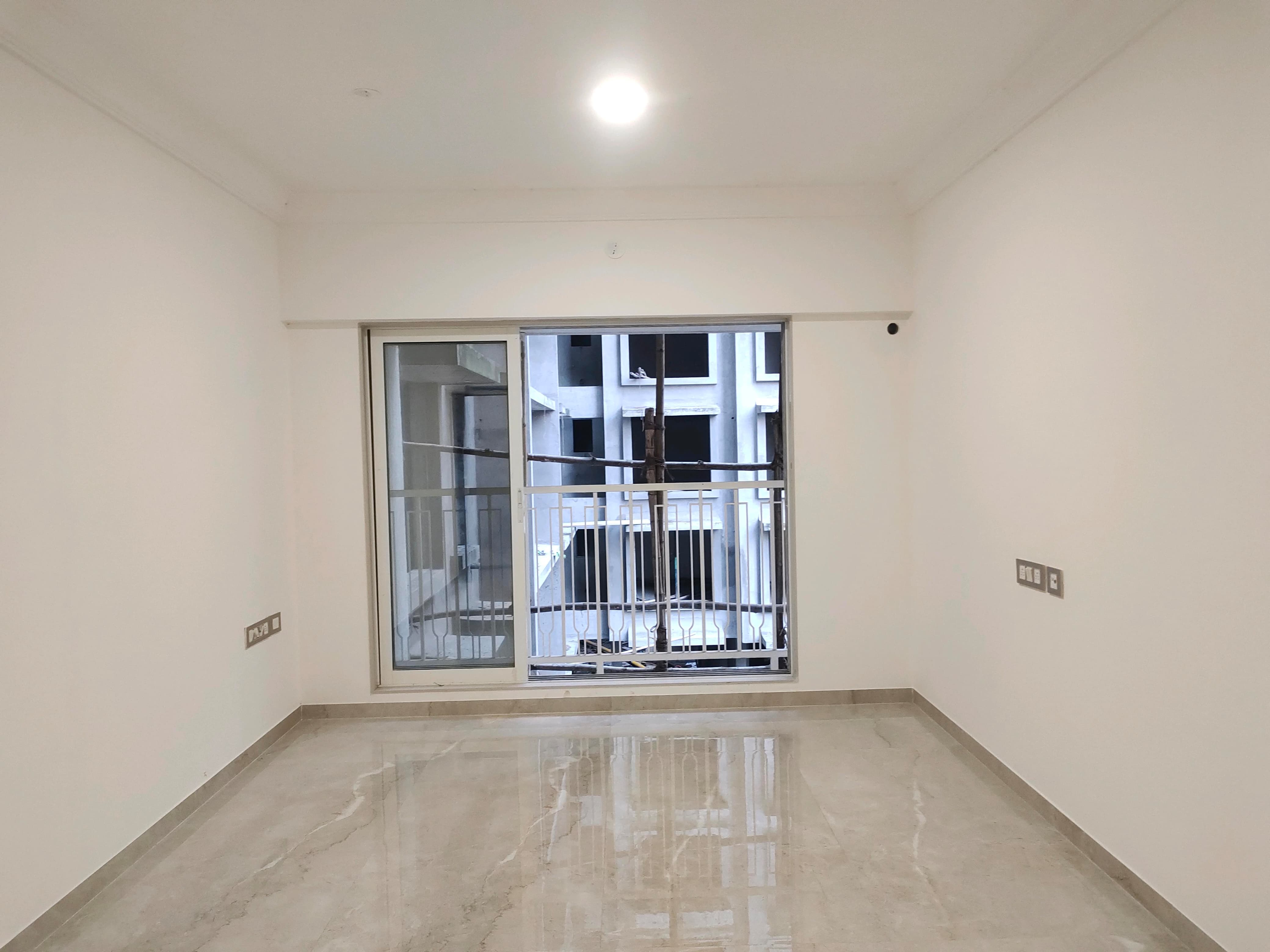 2 BHK Apartment For Sale in Crescent Nexus 