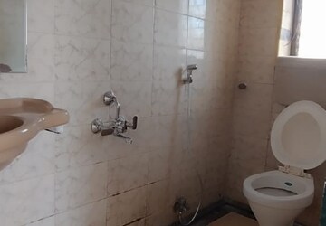 Bathroom in 2 BHK Apartment at Santacruz West – for Rent